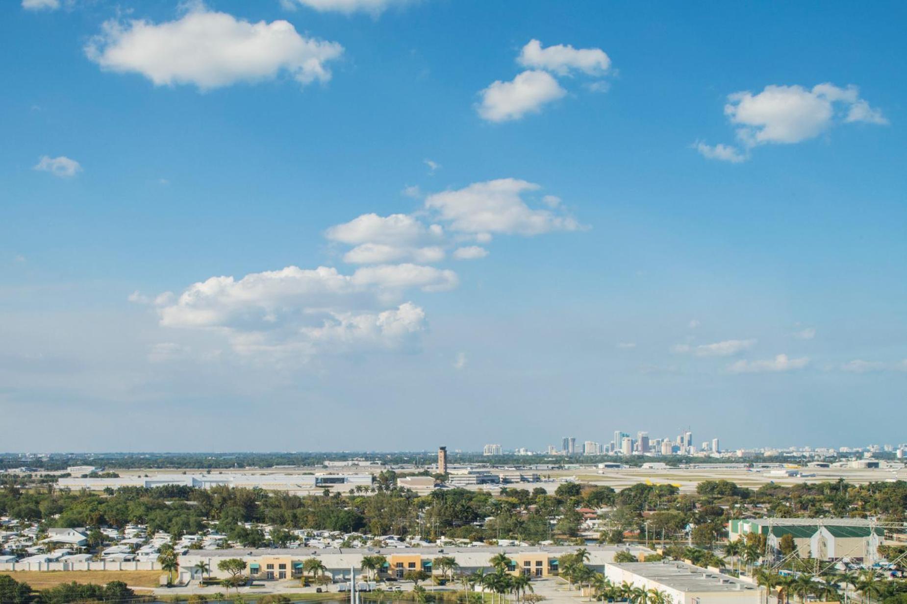 Marriott Fort Lauderdale Airport Дания-Бич Экстерьер фото